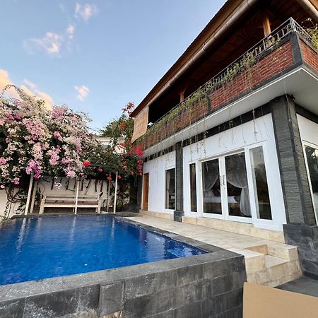 Villa Bukit Sing Sing ซีงาราจา ภายนอก รูปภาพ